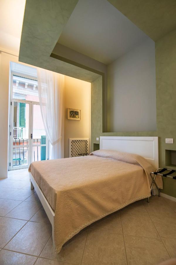 Mercatello Bed And Breakfast Наполи Екстериор снимка