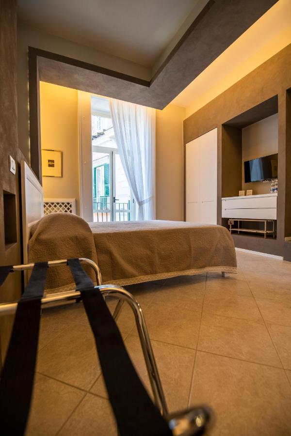 Mercatello Bed And Breakfast Наполи Екстериор снимка